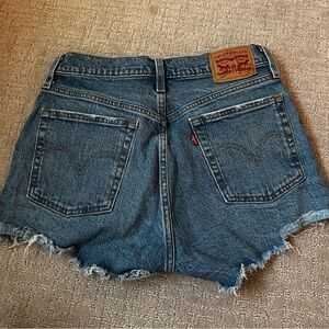 501 Levi shorts